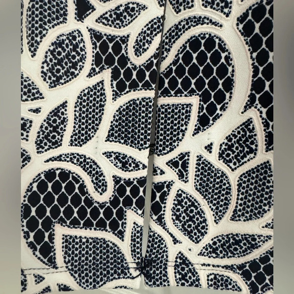 Avenue Midi Skirt - Picture 2 of 7